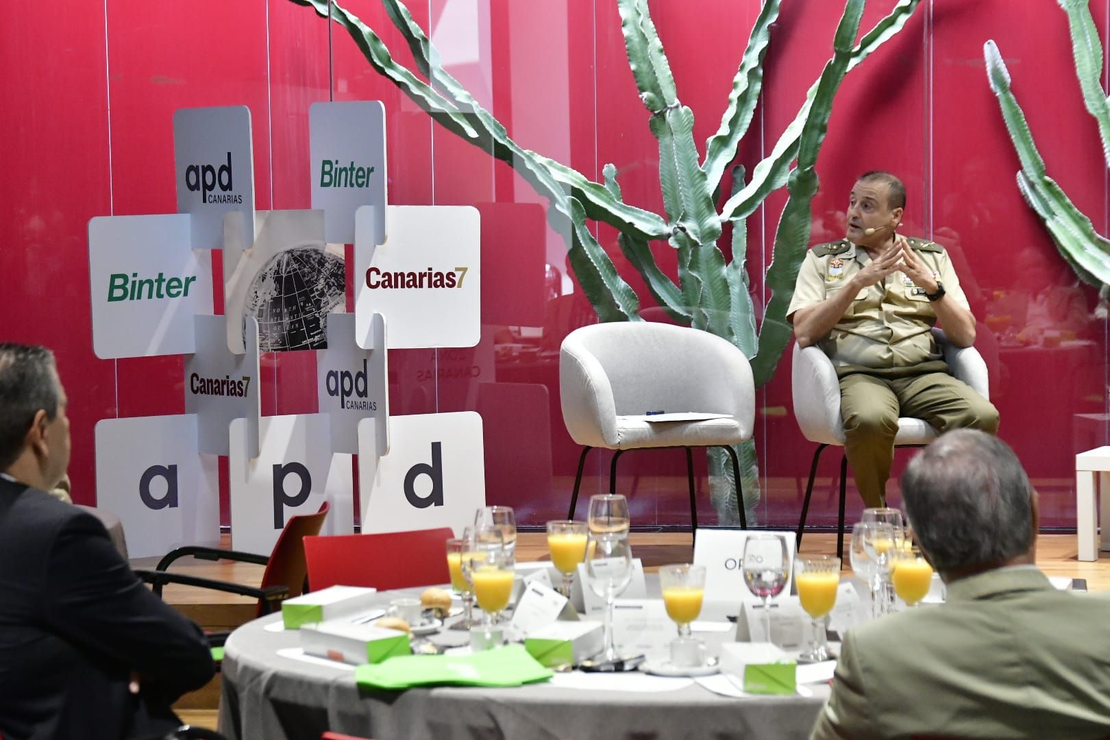 Foro CANARIAS7 | &#039;Debate sobre el nuevo papel de las armas nucleares en el contexto mundial&#039;