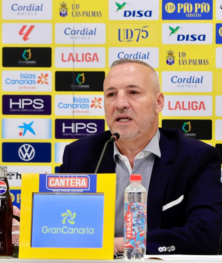 Imagen secundaria 2 - Ramírez: «Estamos negociando con dos equipos por la venta de Moleiro»