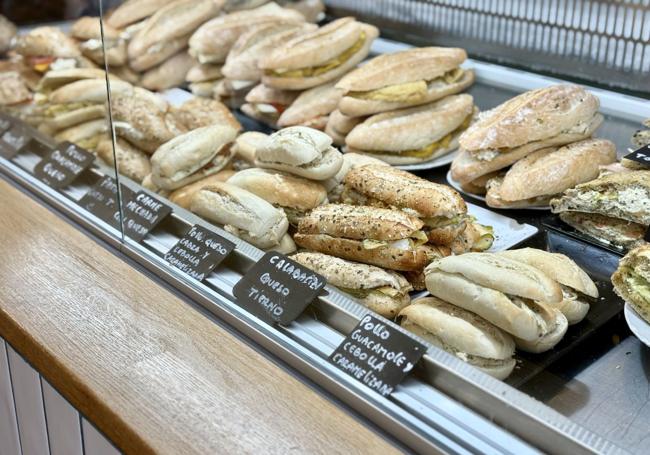 Expositor de bocadillo en Costal