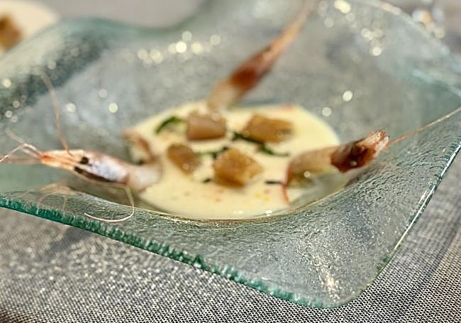 Melón láctico con peto ahumado y quisquilla canaria