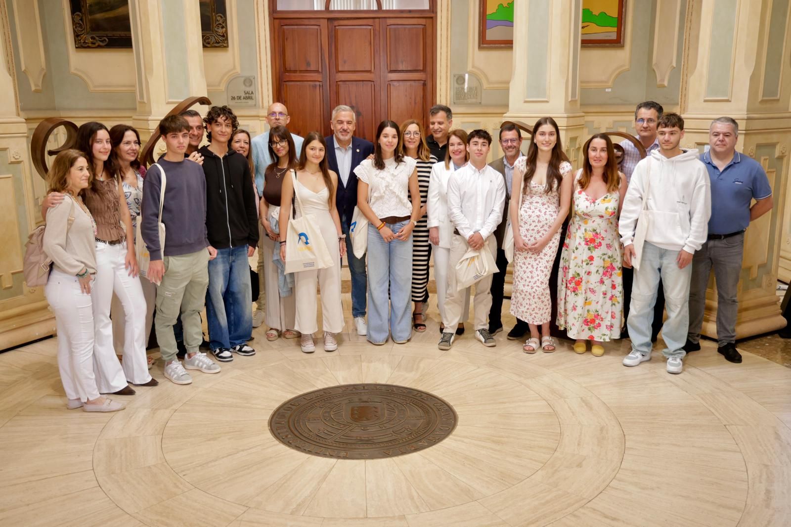 Recepción en la ULPGC de los alumnos con más nota en la Pau