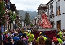 Imagen de la entrada de la Virgen a Teror tras la Bajada del año 2014.