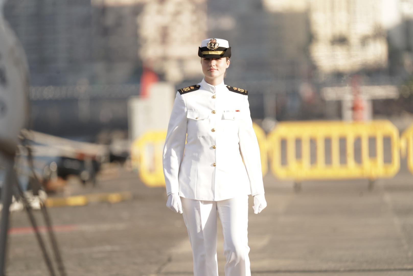 La marcha de la princesa Leonor del Puerto de Las Palmas, en imágenes