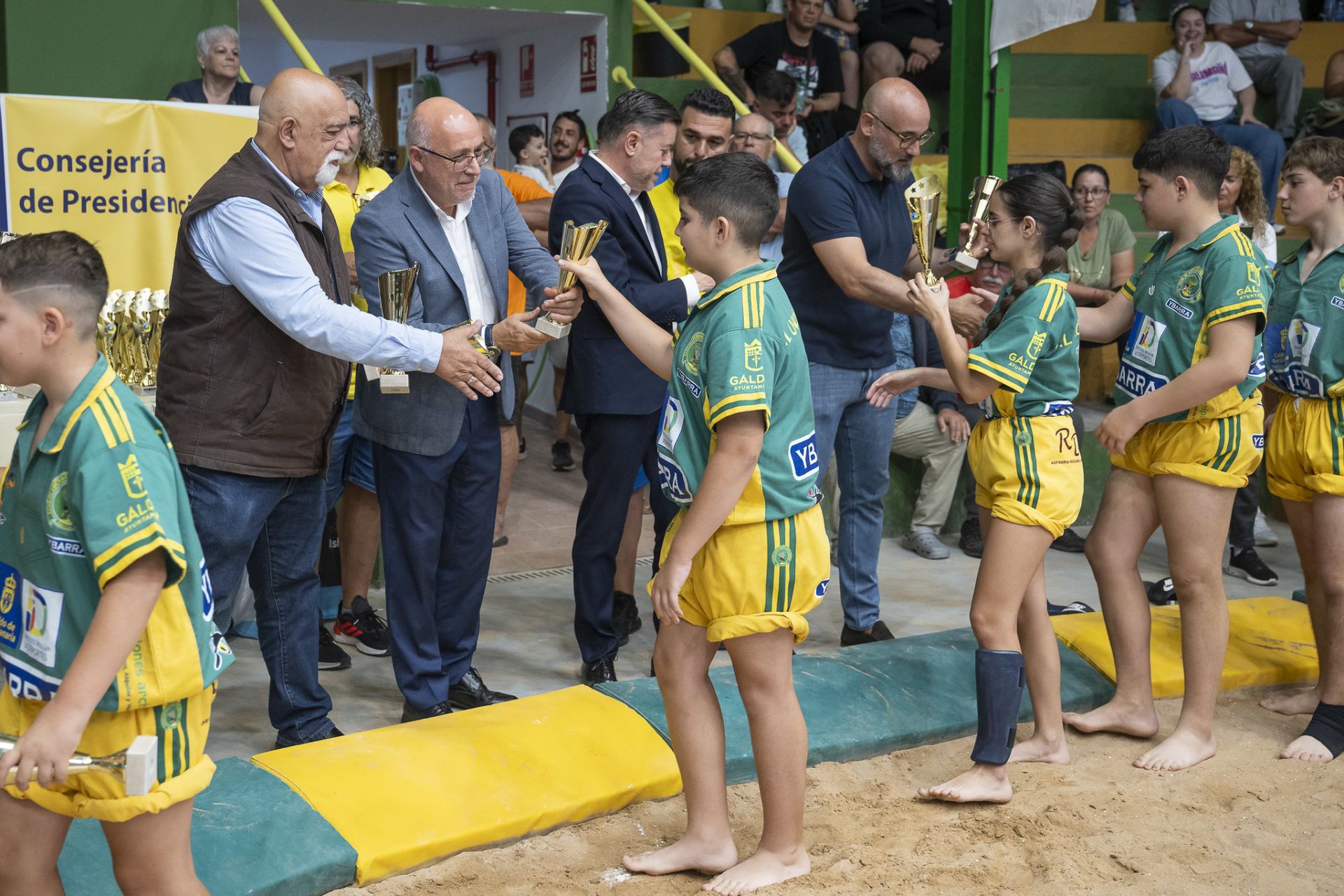 El acto tuvo lugar en el Terrero Municipal de Gáldar.
