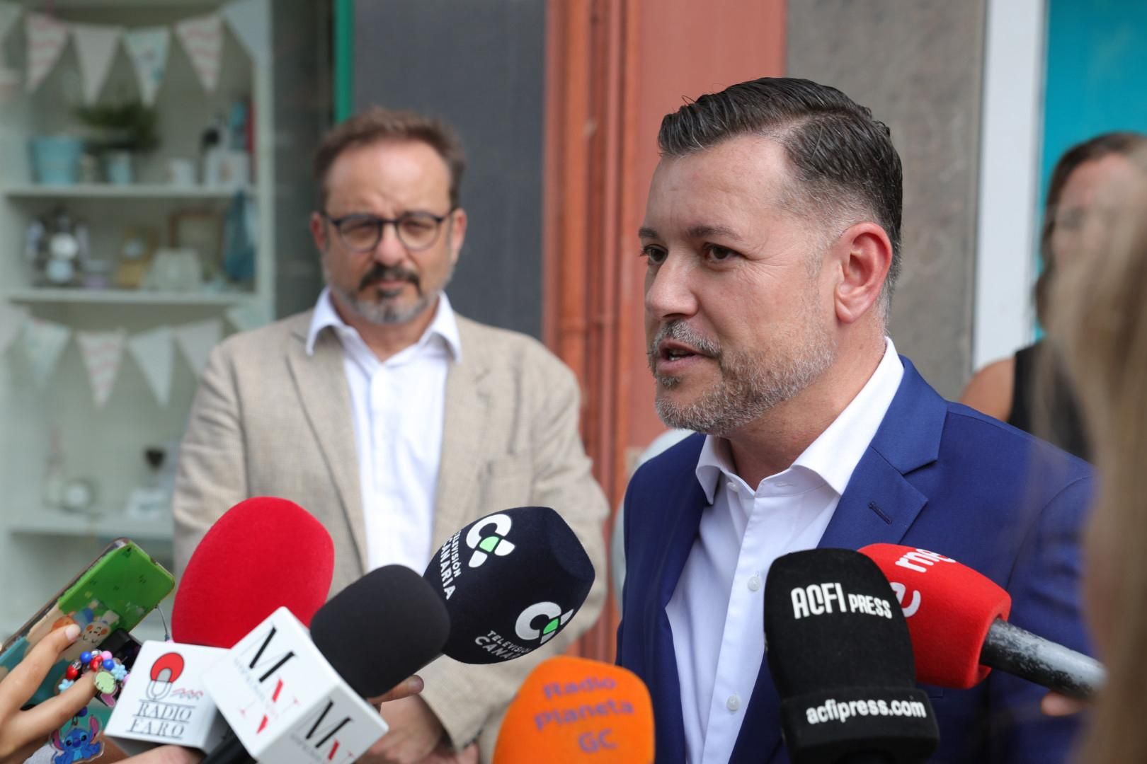 Inauguración de la sede de Primero Canarias