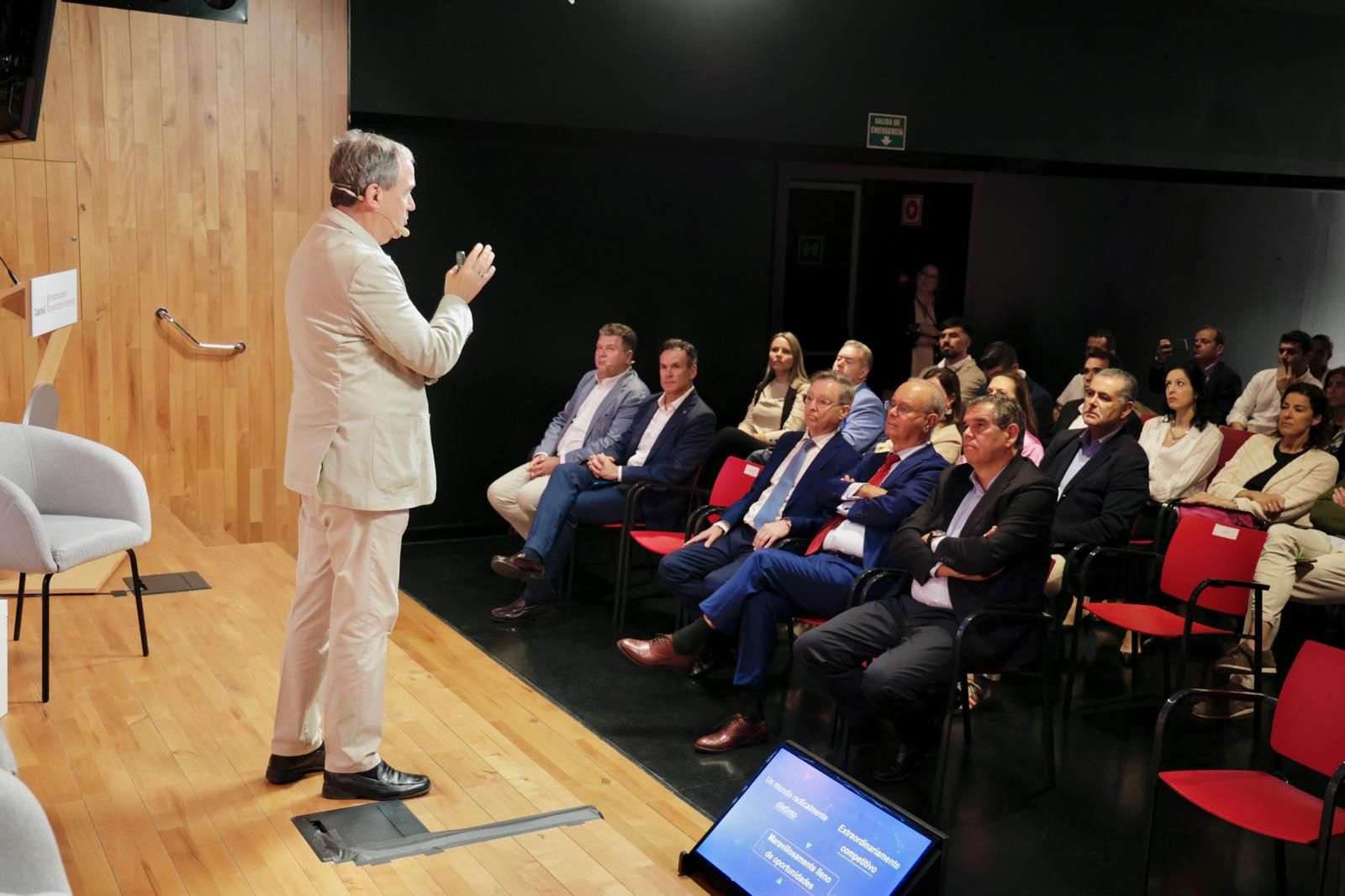 El futuro del empleo y la FP se debate en CANARIAS7