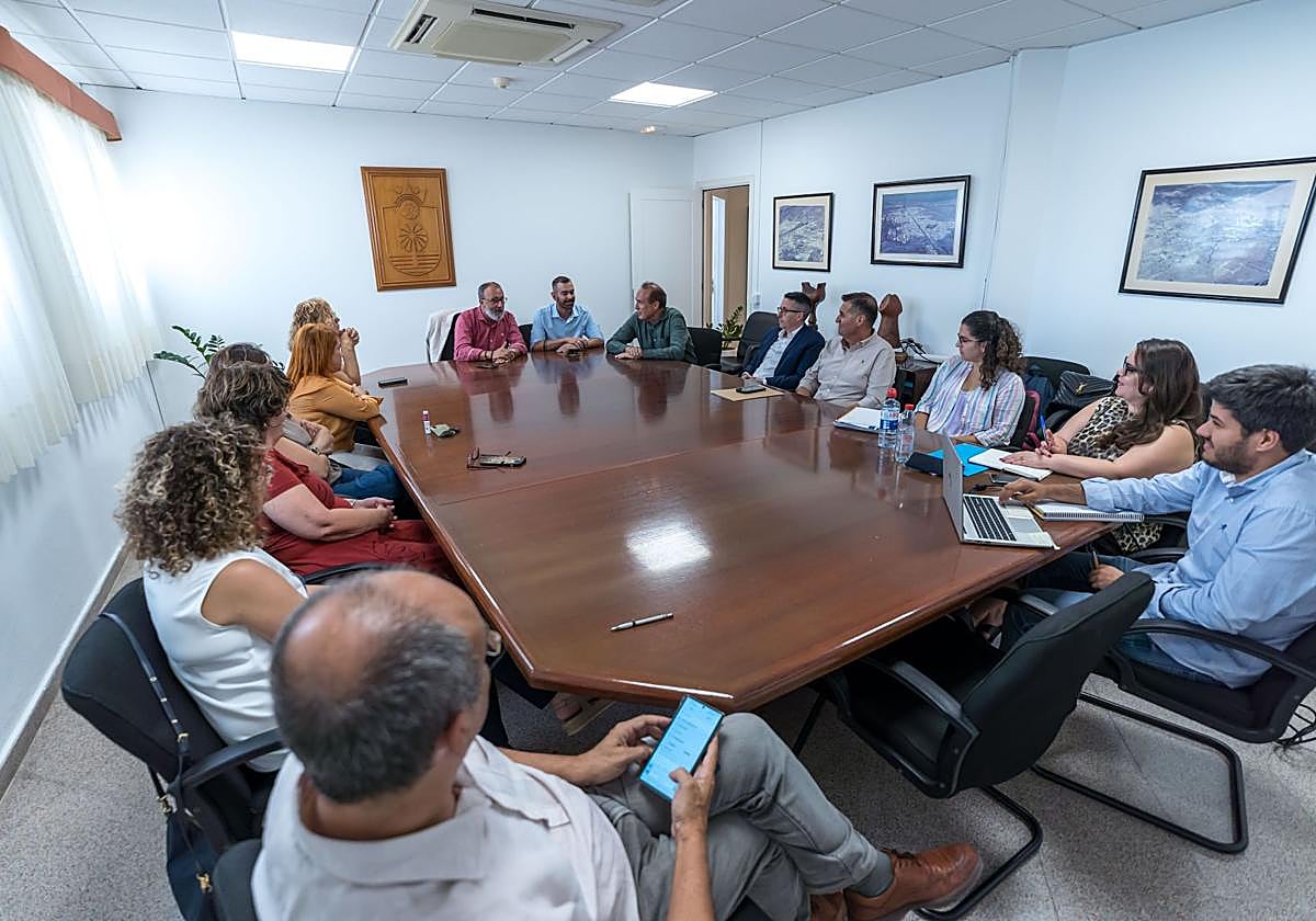 Constitución de la nueva comunidad energética en Santa Lucía.