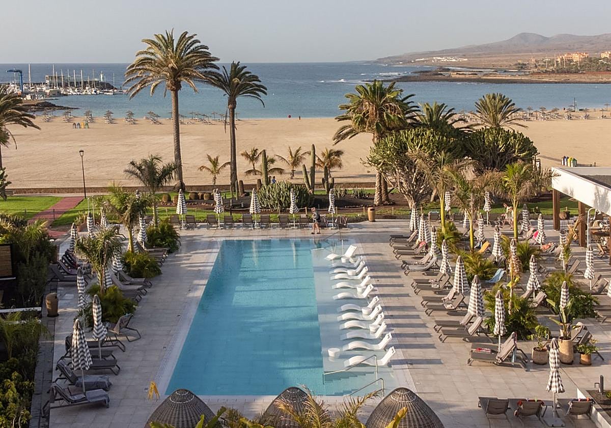 Imagen principal - Activa tu modo verano con Barceló Hotel Group en Canarias