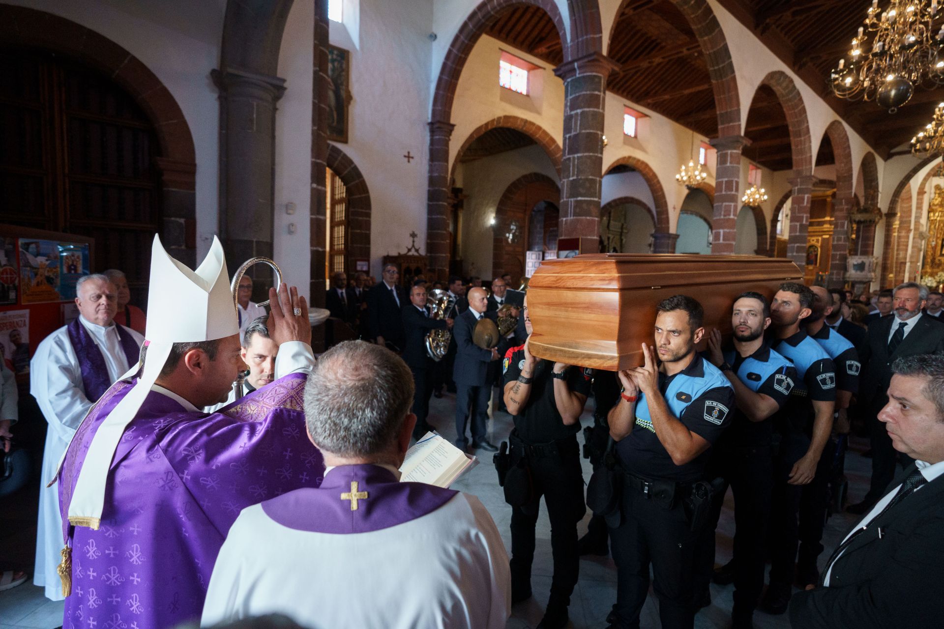 Canarias despide a Manuel Hermoso Rojas