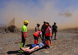 Mogán vive el simulacro de dos accidentes aéreos