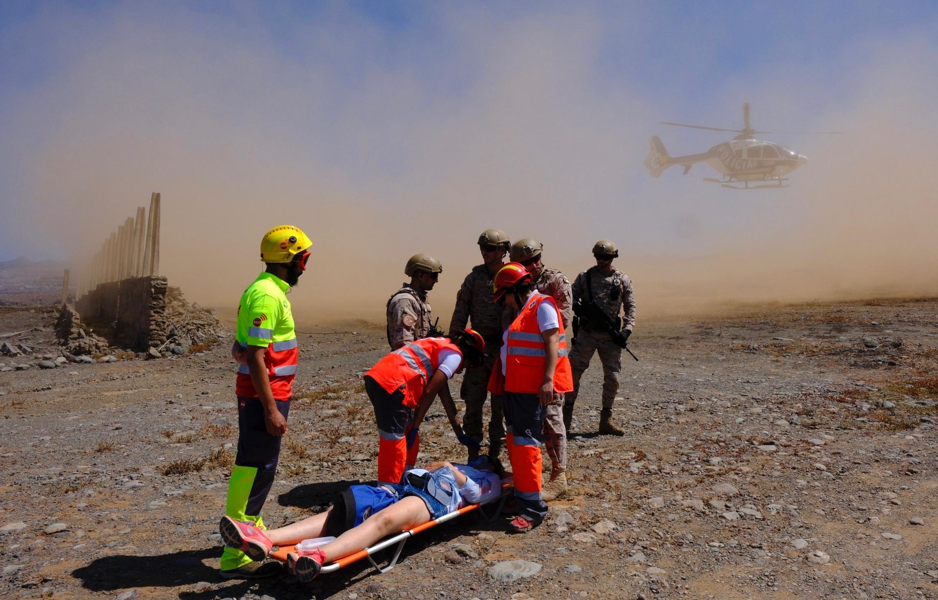 Mogán vive el simulacro de dos accidentes aéreos