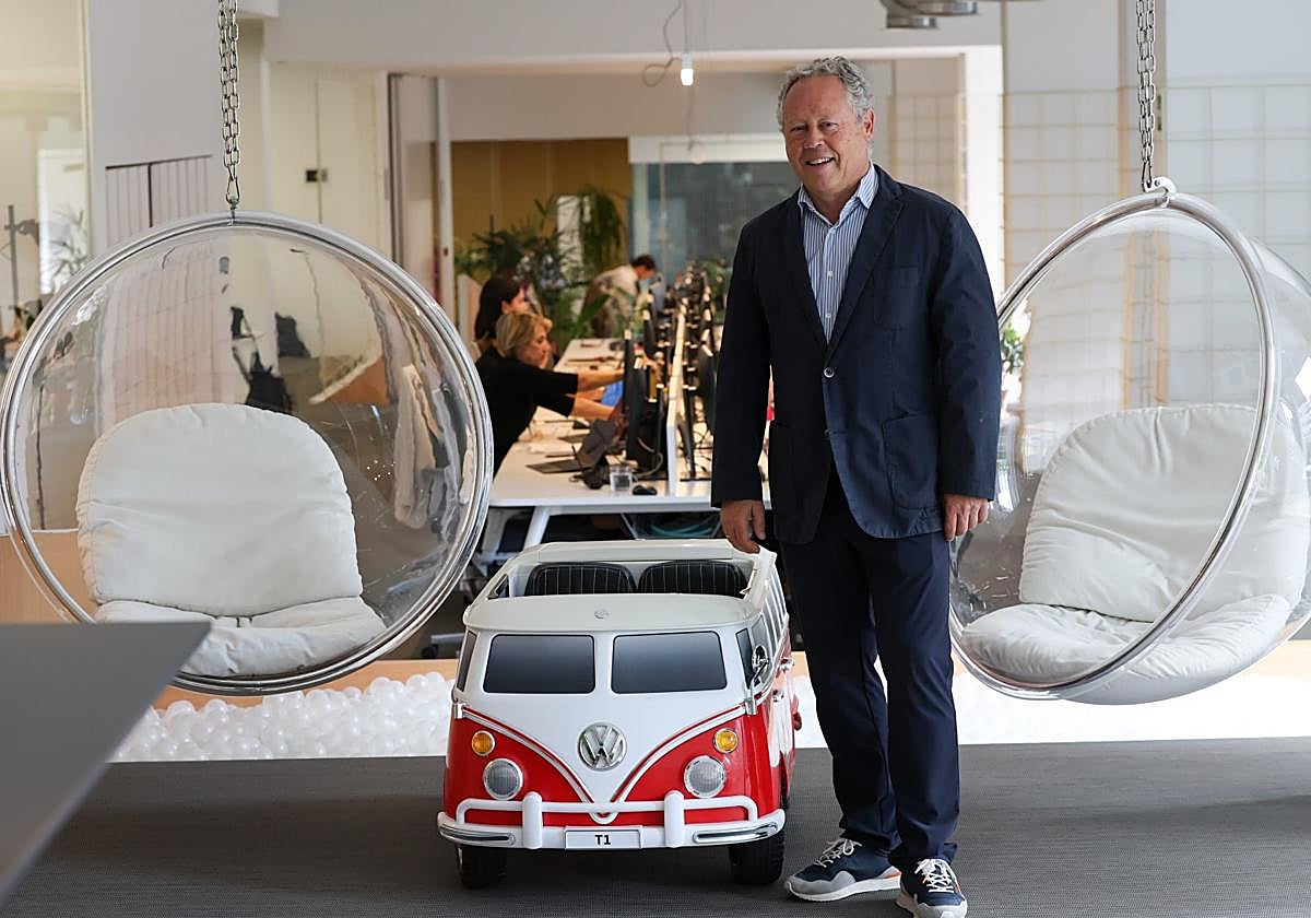 El CEO de Domingo Alonso, Óliver Alonso, en sus oficinas centrales en Las Palmas de Gran Canaria.
