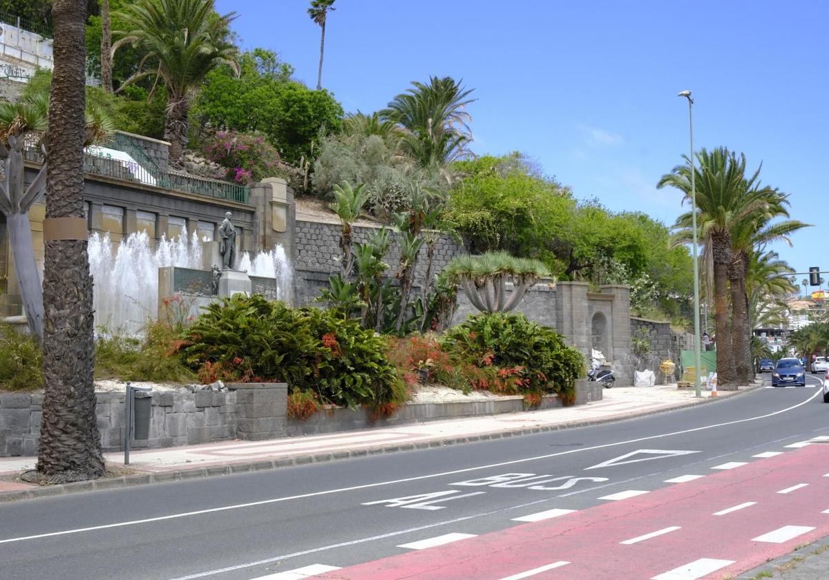 Zona afectada en torno al monumento de Fernando León y Castillo en el Paseo de Chil.