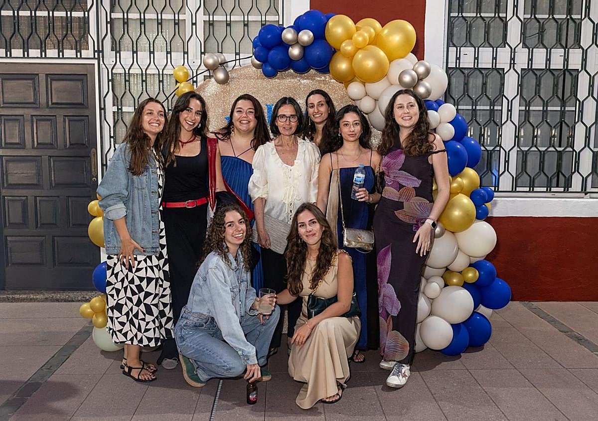 Imagen secundaria 1 - 85 años de historia con nuestros antiguos alumnos