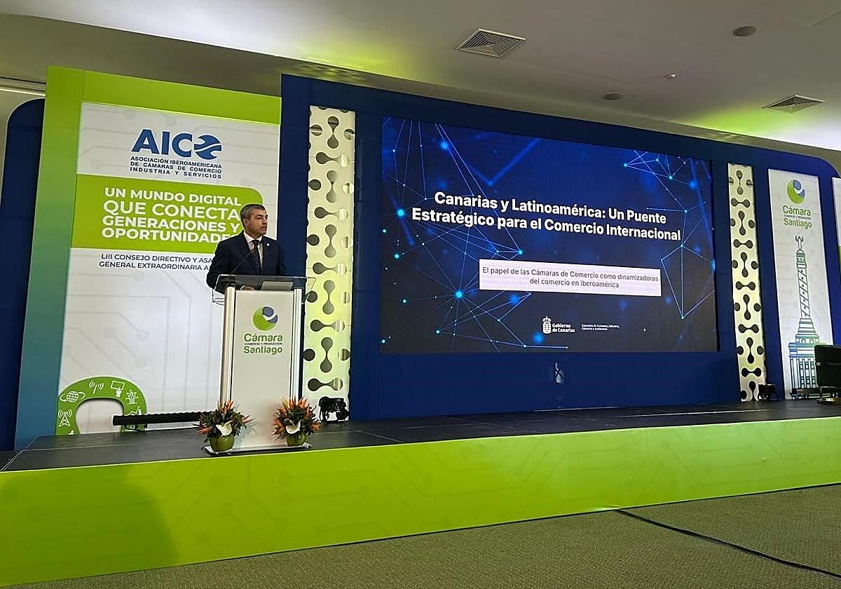 Manuel Domíguez, durante su conferencia en República Dominicana.