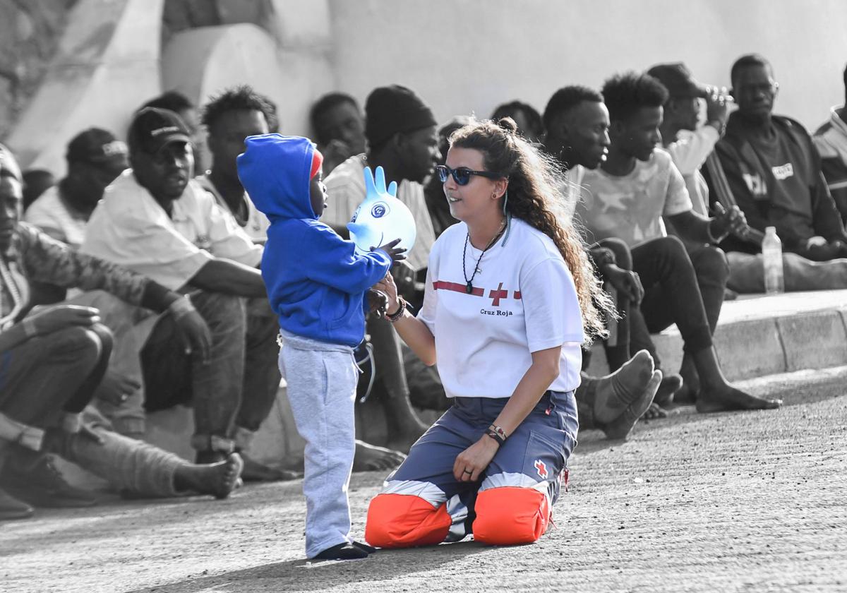 El Estado asumirá a los menores migrantes asilados