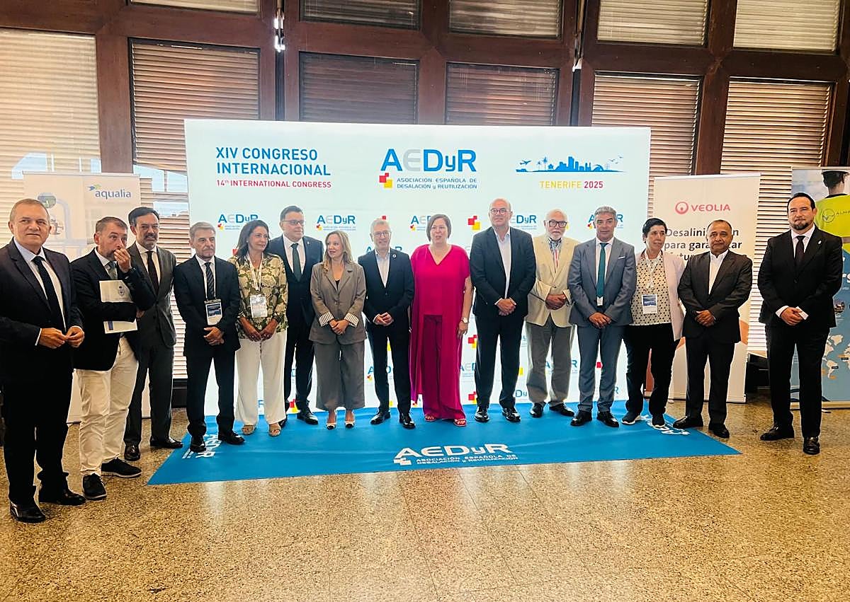 Imagen secundaria 1 - Las Administraciones defienden el valor de la desalación y la reutilización en el XIV Congreso Internacional de AEDyR