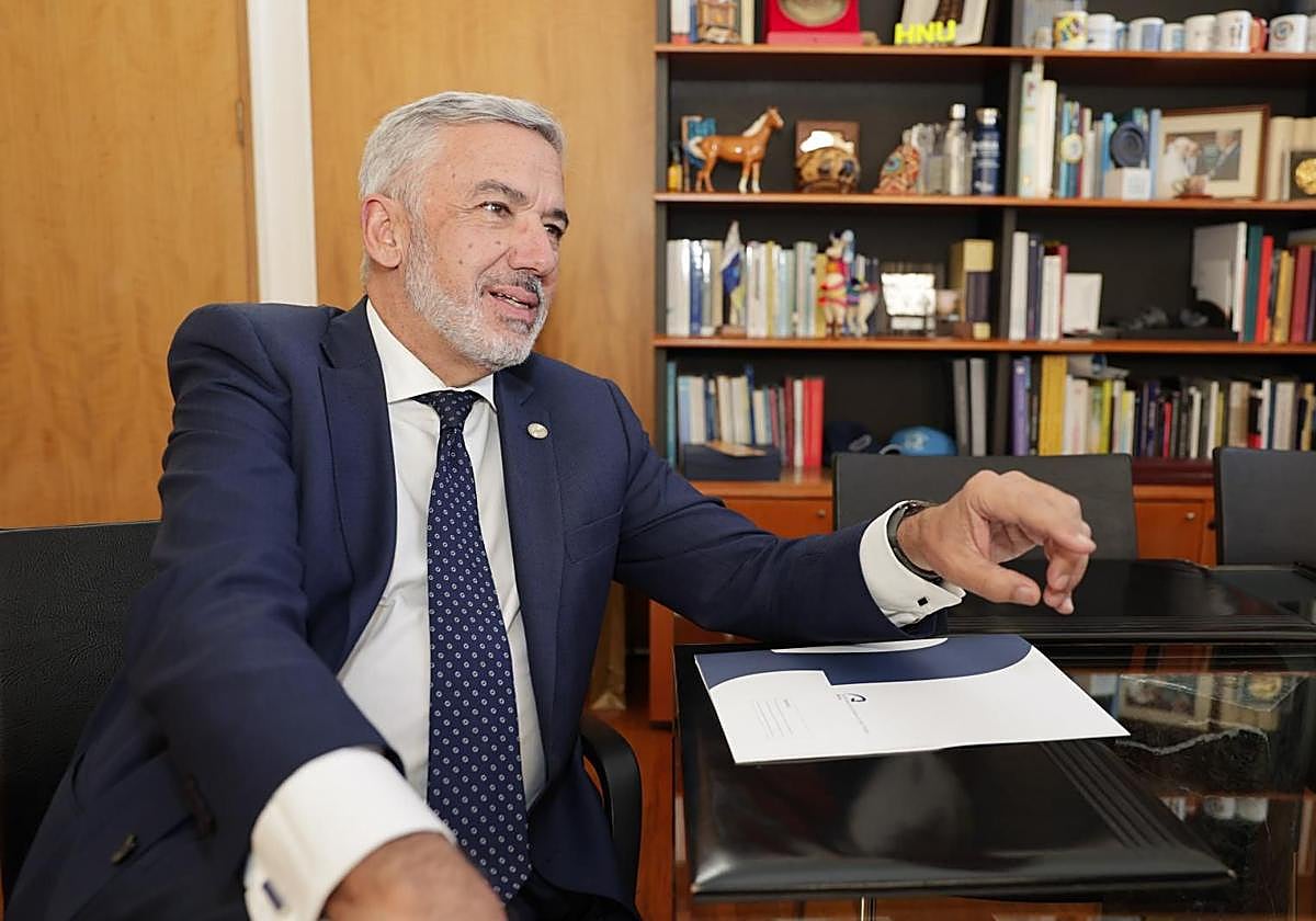 Lluís Serra, rector de la Universidad de Las Palmas de Gran Canaria (ULPGC).