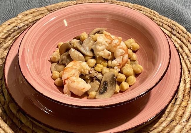 Garbanzos como almuerzo de martes