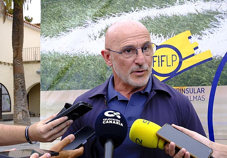 Luis de La Fuente, durante el acto de premios a los entrenadores canarios.