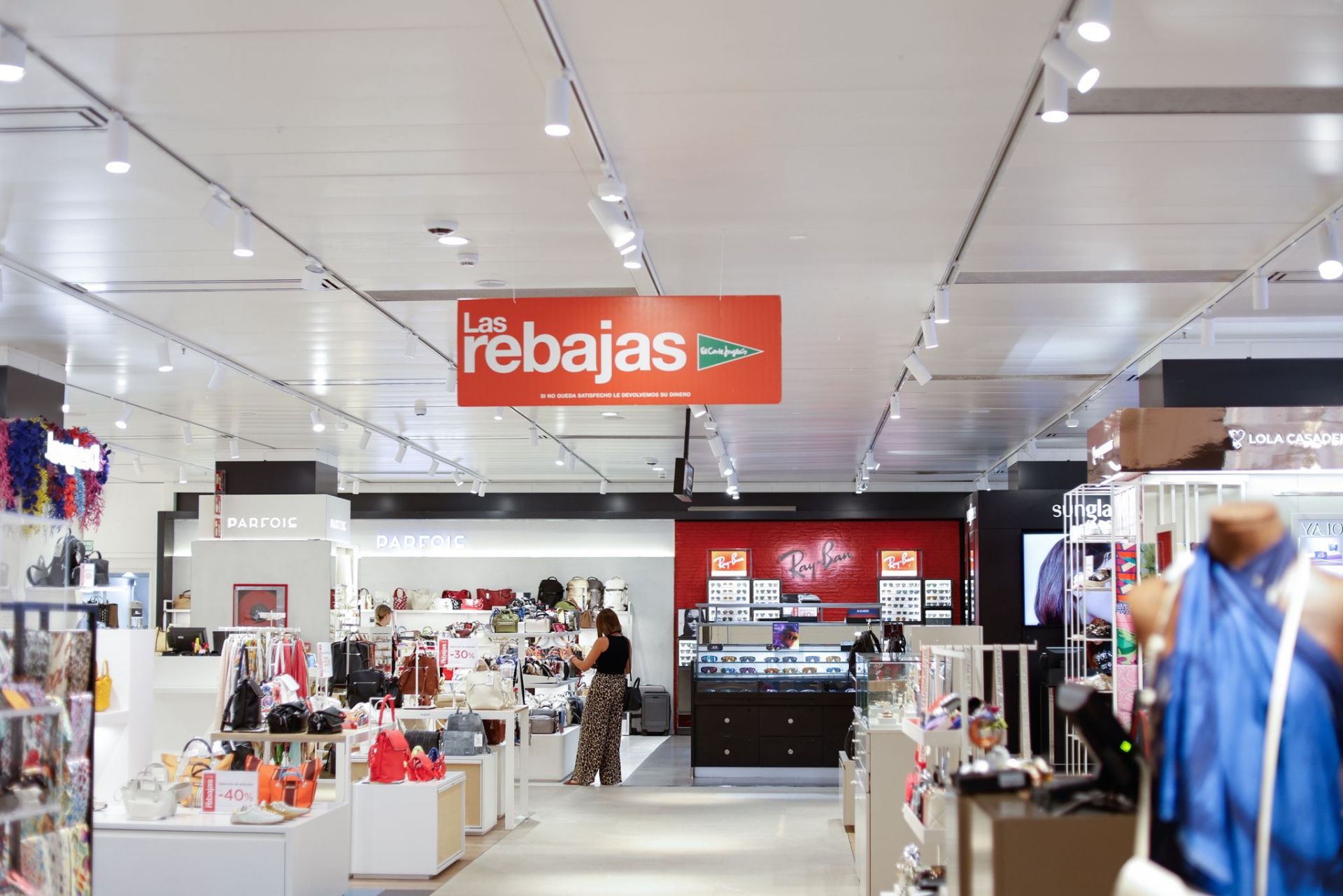 Así arrancan las rebajas de verano en Canarias