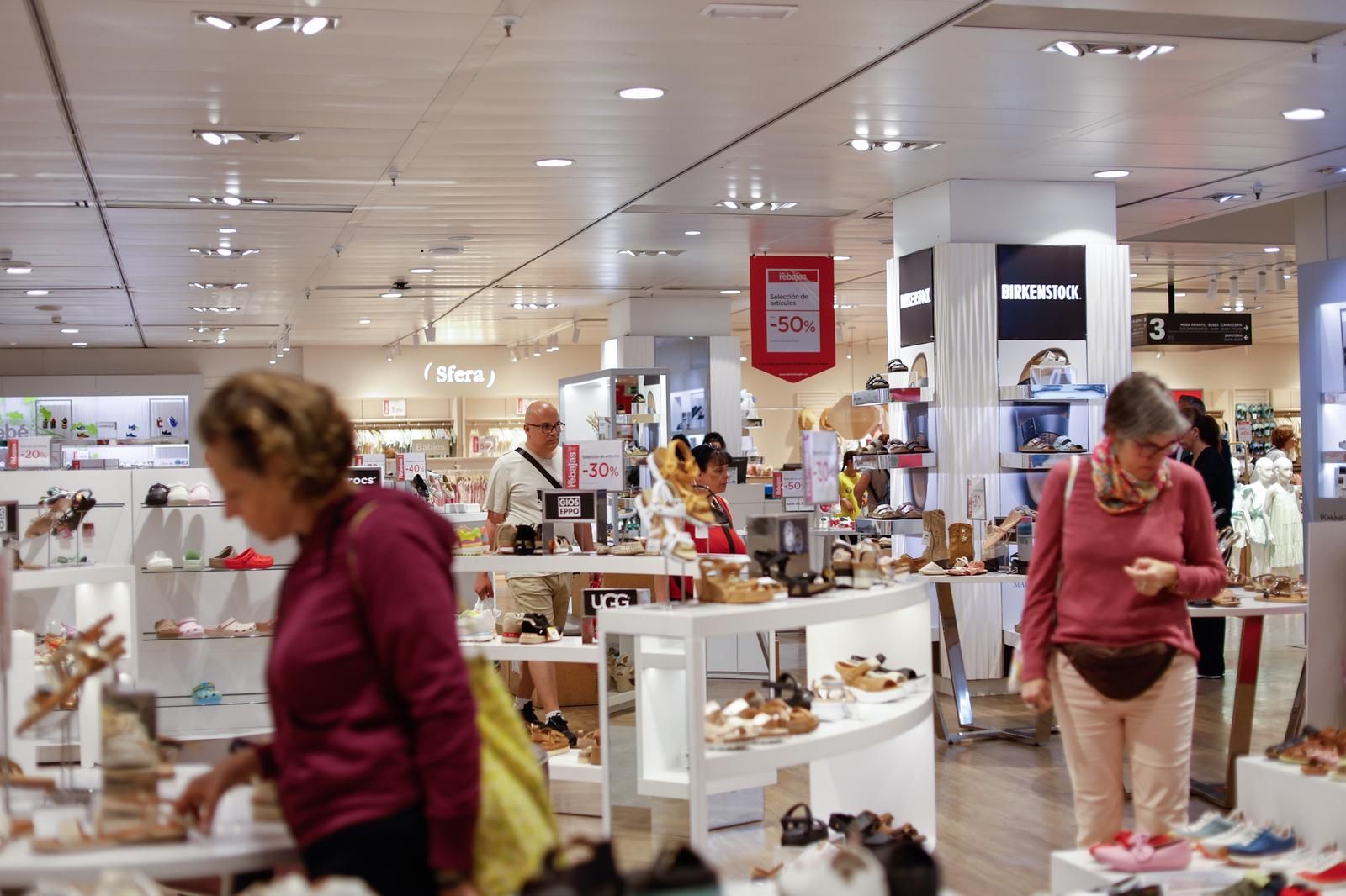 Así arrancan las rebajas de verano en Canarias