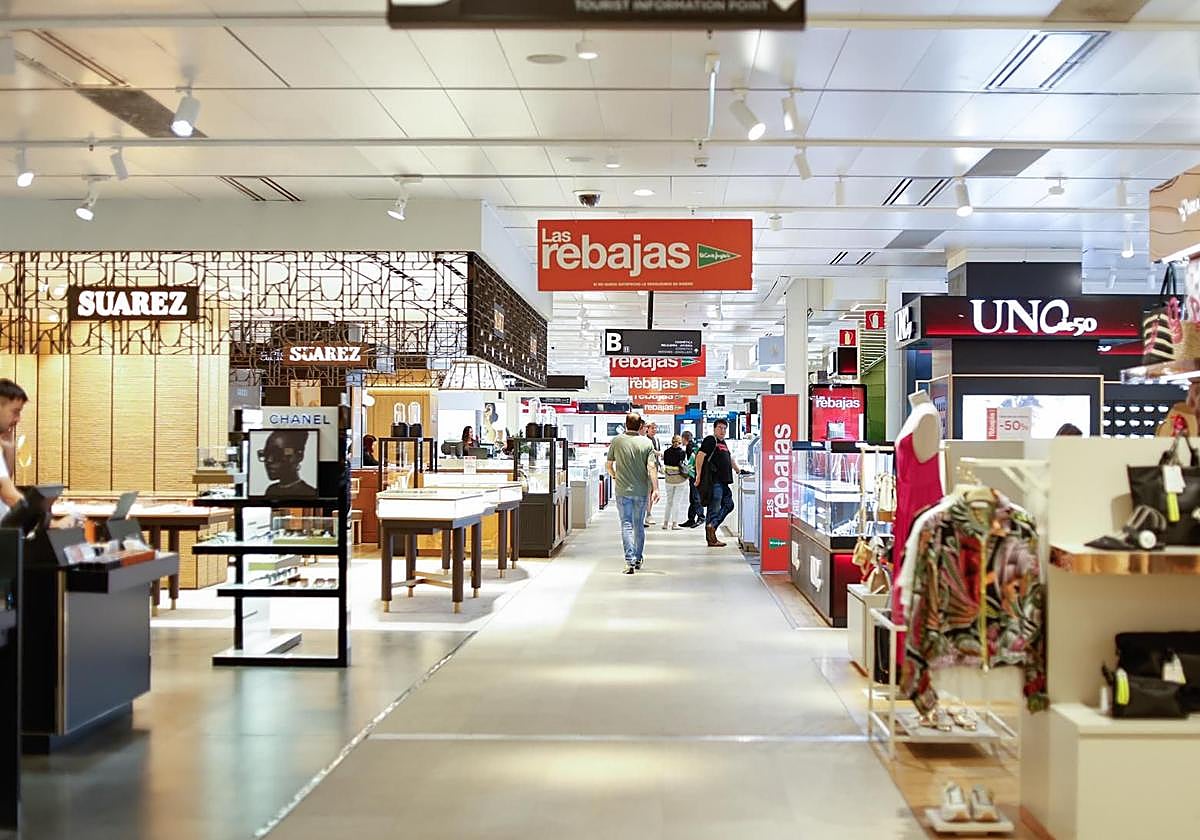 Así arrancan las rebajas de verano en Canarias