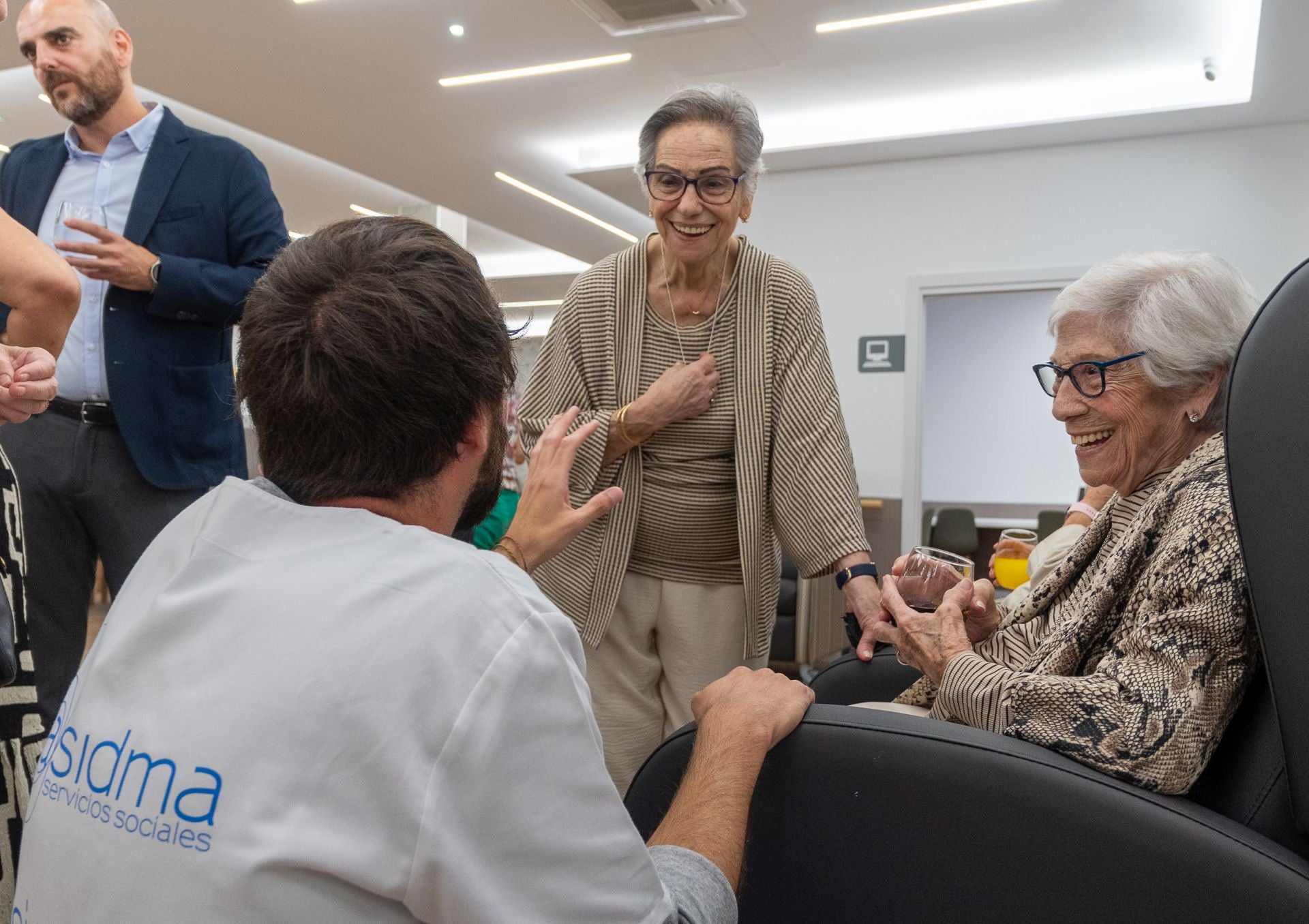 Asidma y Grupo ICOT abren las puertas del Centro de Día Santa Catalina