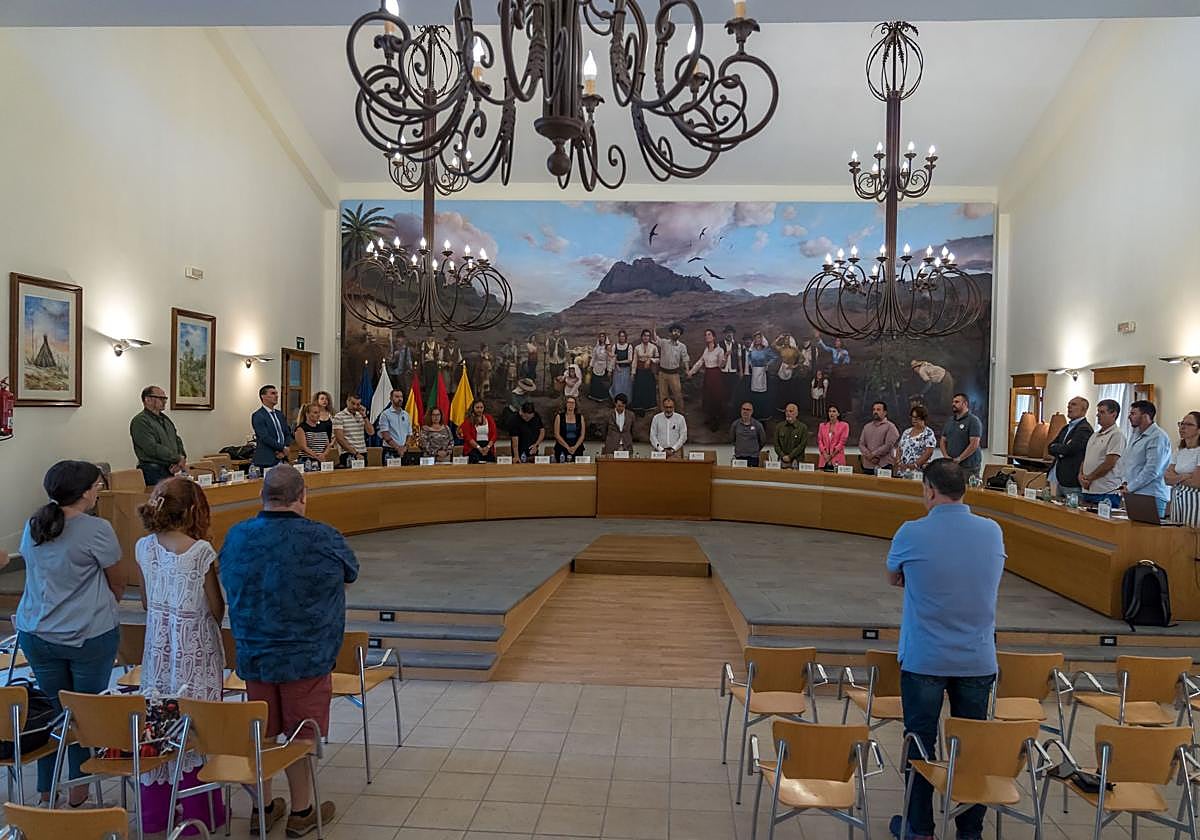 Minuto de silencio celebrado este jueves en el Pleno.