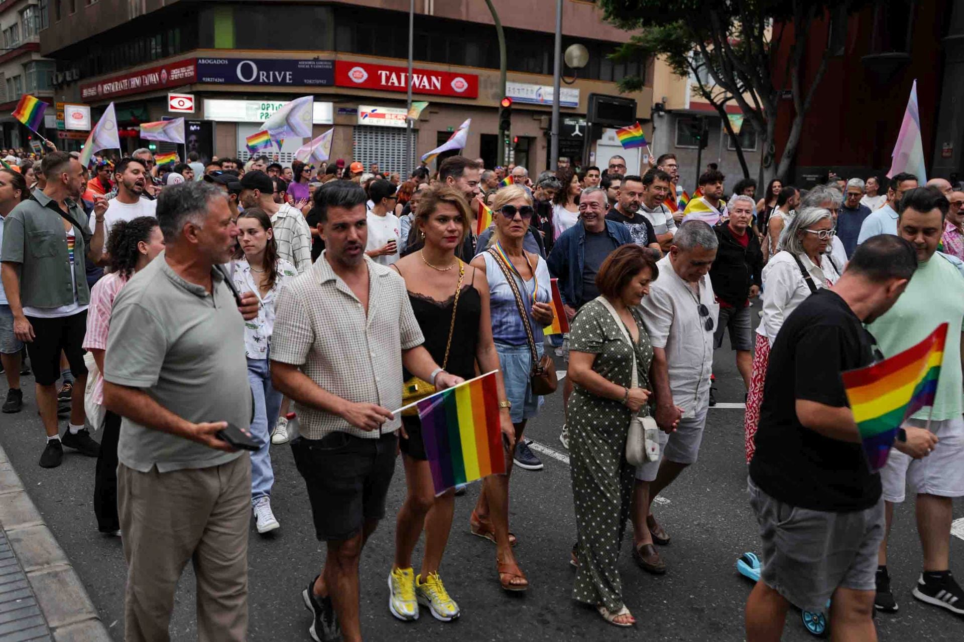 El Día del Orgullo toma las calles de la capital grancanaria