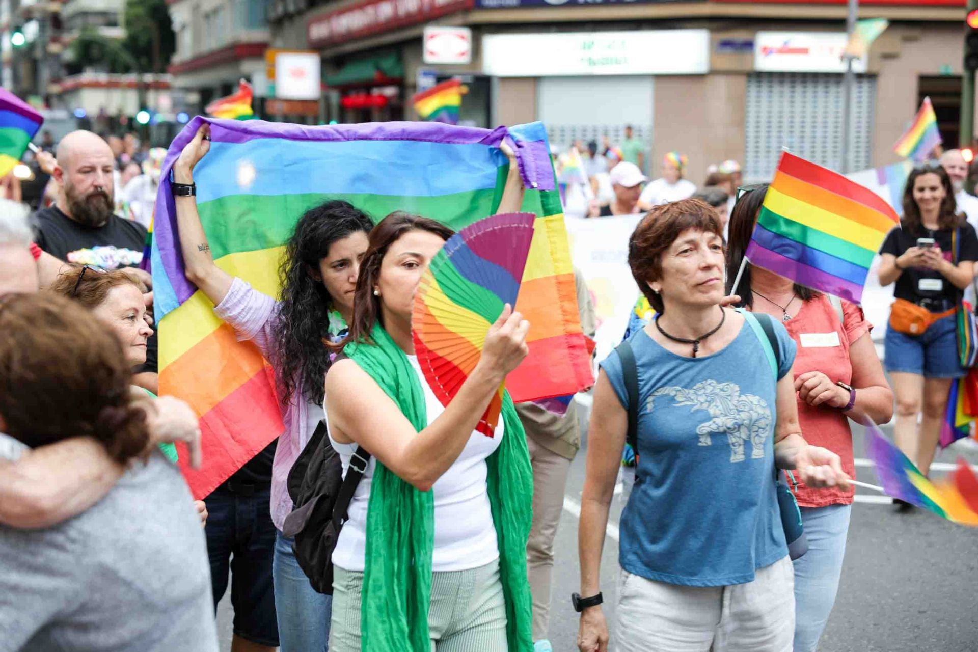 El Día del Orgullo toma las calles de la capital grancanaria