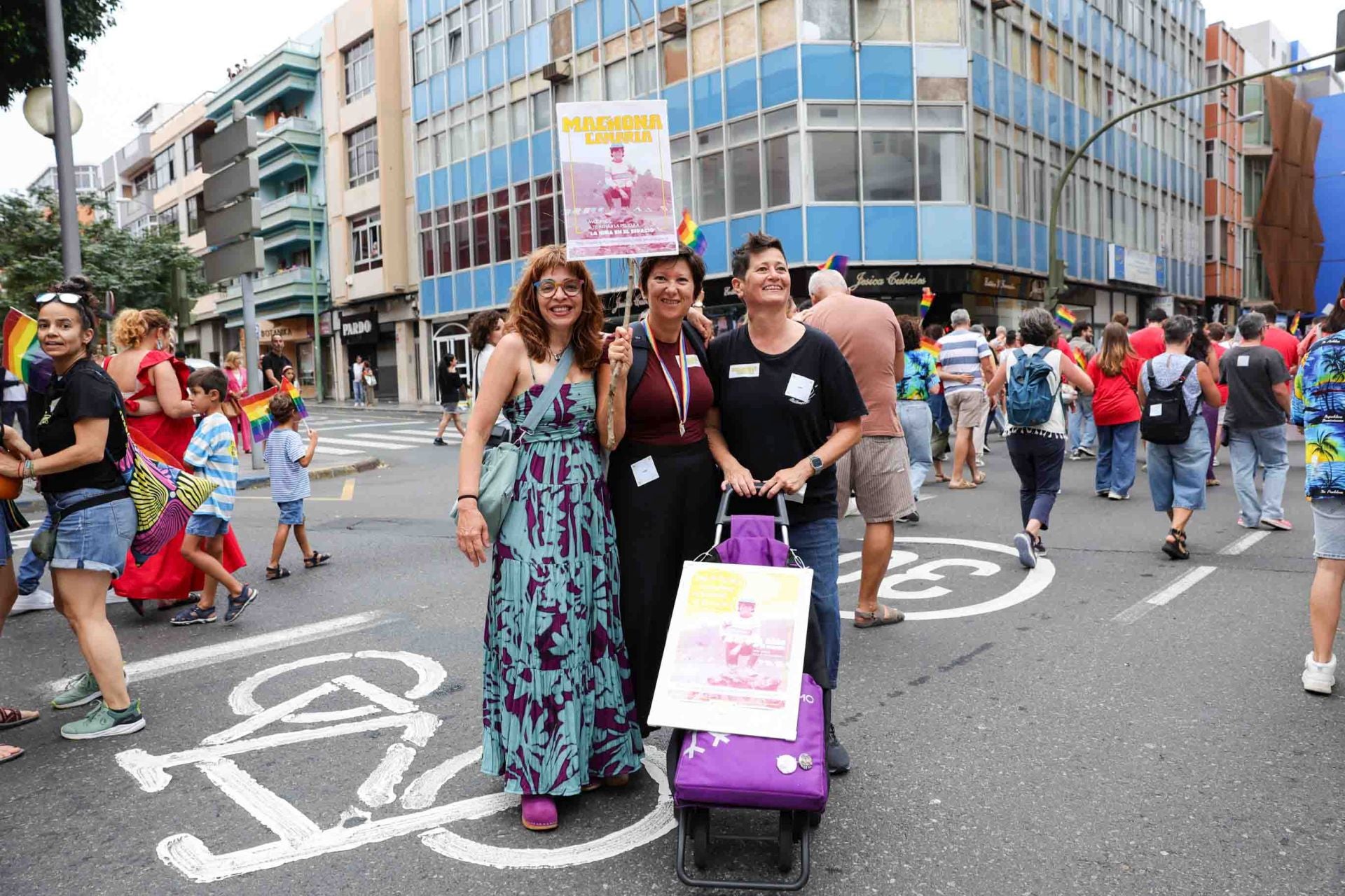 El Día del Orgullo toma las calles de la capital grancanaria