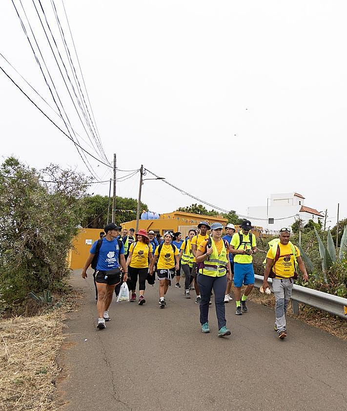 Imagen secundaria 2 - Gáldar acoge con cariño el Camino de Los Valores