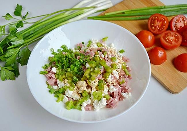 Ensalada de con queso cottage