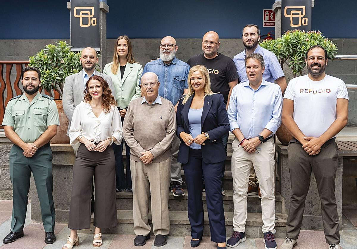 Representantes de instituciones y de entidades del tercer sector en las jornadas celebradas en Casa África.