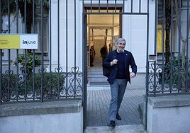Imagen de archivo de Fernando Clavijo saliendo del Ministerio de Infancia.