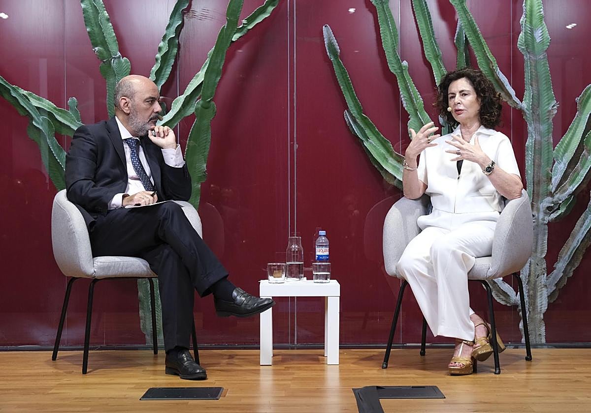 FORO CANARIAS7: Conversaciones con Matilde Asián, en imágenes