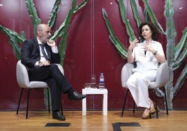 Francisco Suárez y Matilde Asián, en un momento del foro en la sede de CANARIAS7.