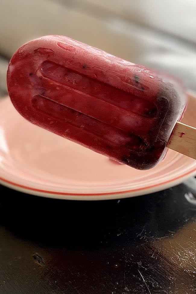 Polo de frutos rojos