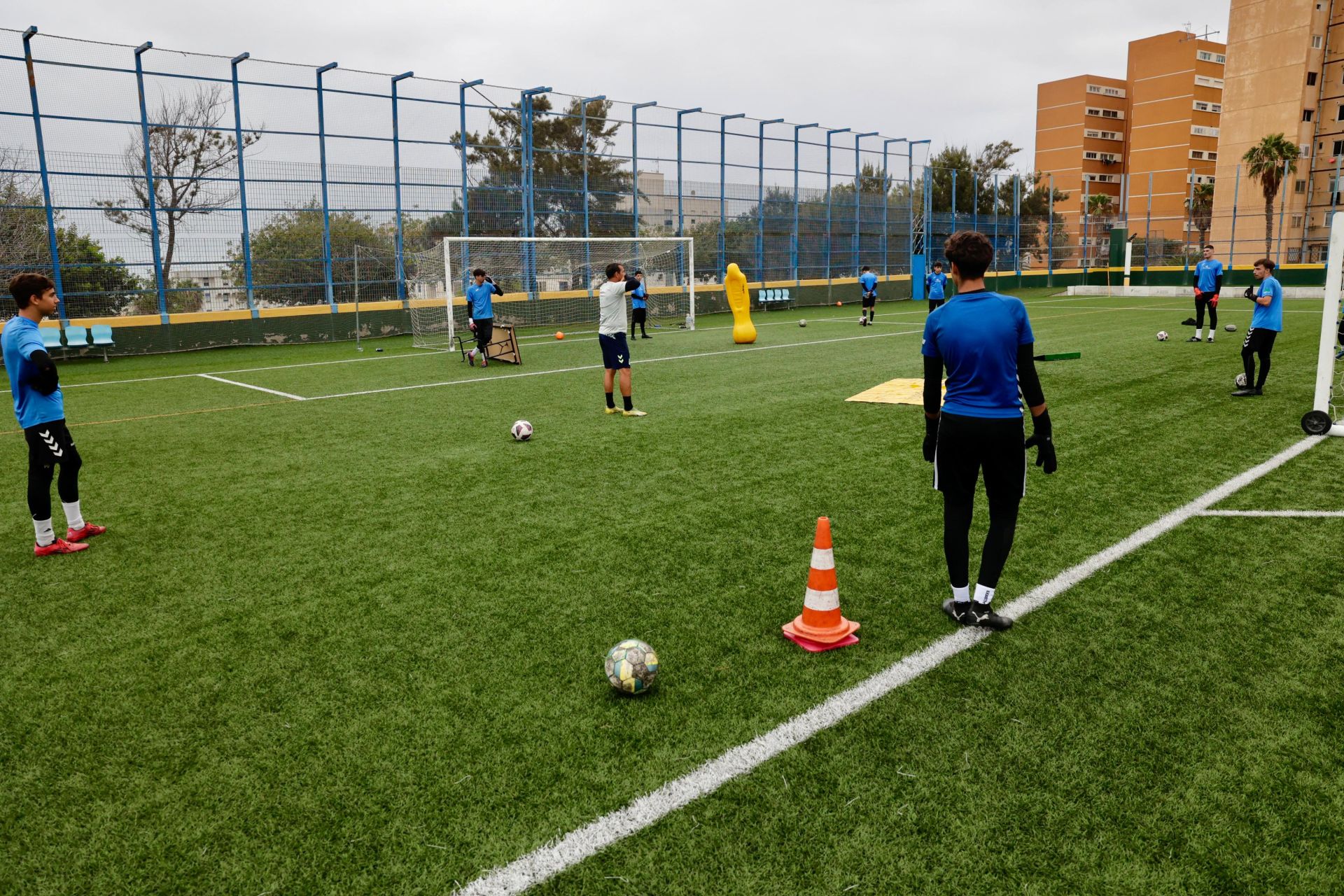 Así se entrena en el campus &#039;Más que Porteros&#039; con Javi Ortega