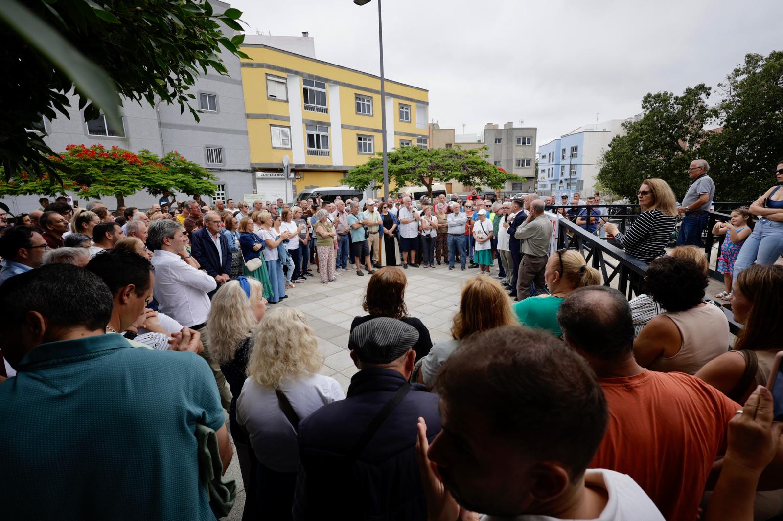 La visita de Teodoro Sosa al barrio de Las Torres, en imágenes