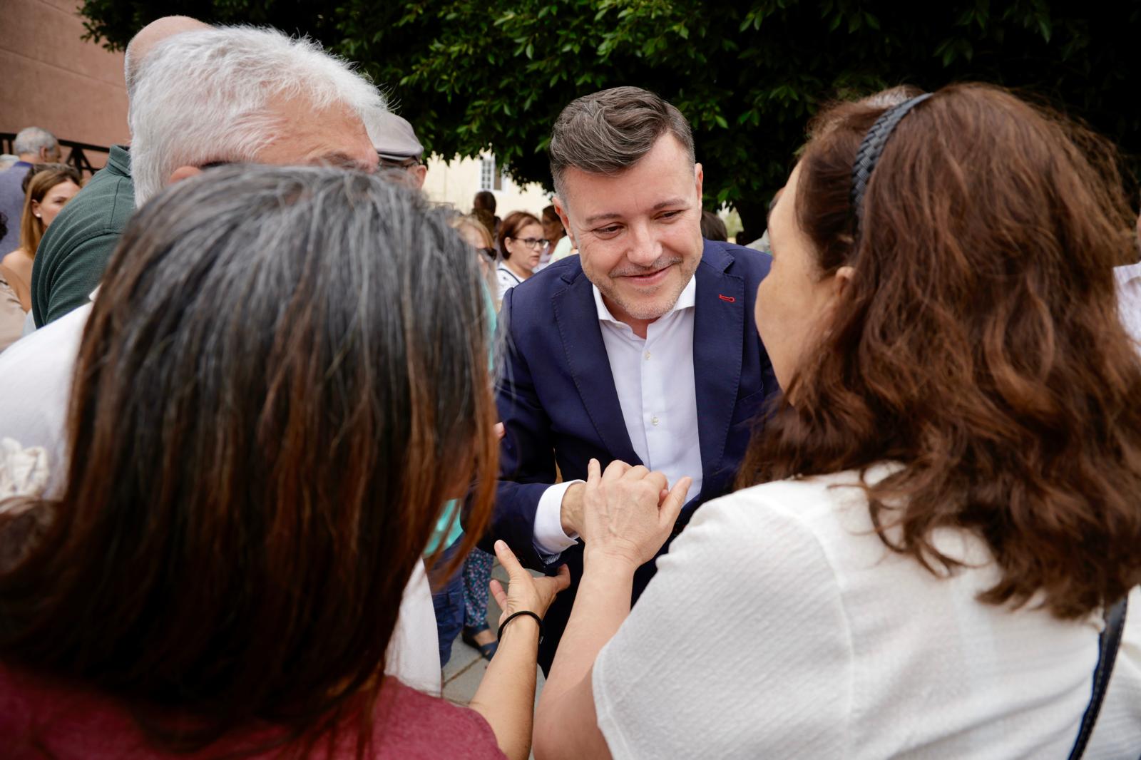 La visita de Teodoro Sosa al barrio de Las Torres, en imágenes