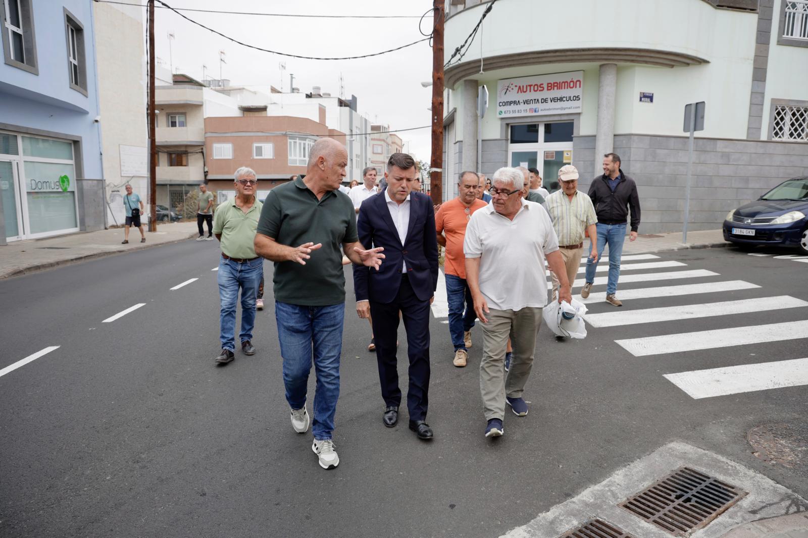 La visita de Teodoro Sosa al barrio de Las Torres, en imágenes