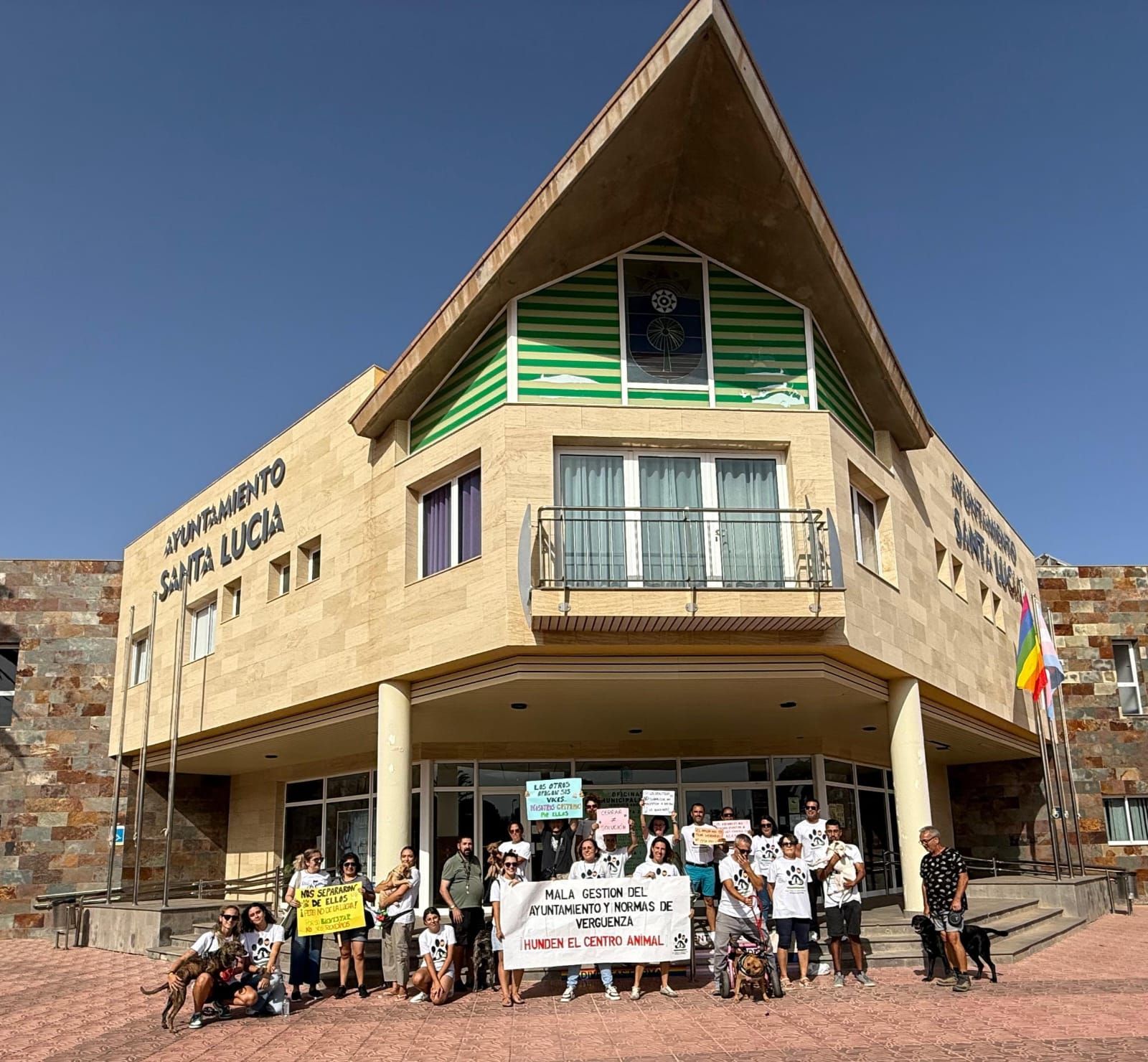 Protesta de los voluntarios de la asociación Carboneras.