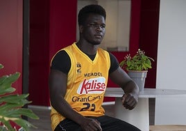 Fallou, chico migrante que reside en Las Palmas de Gran Canaria y llegó en cayuco en 2023.