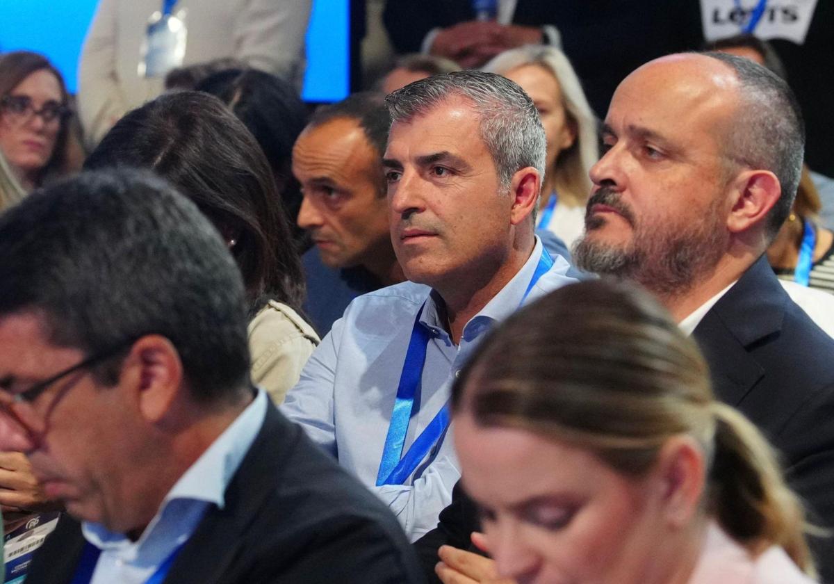 Manuel Domínguez, presidente del PP canario, continúa como miembro nato del Comité.