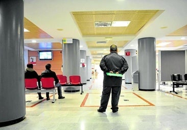 El limbo de la dependencia se dispara en Canarias: 15.171 personas aguardan una ayuda ya reconocida