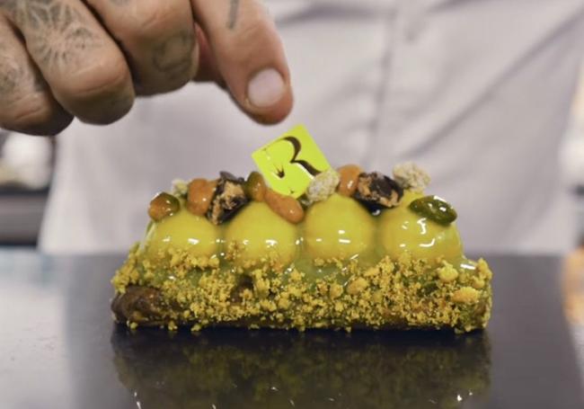 Eclair de chocolate Dubái de Yeray Reyes