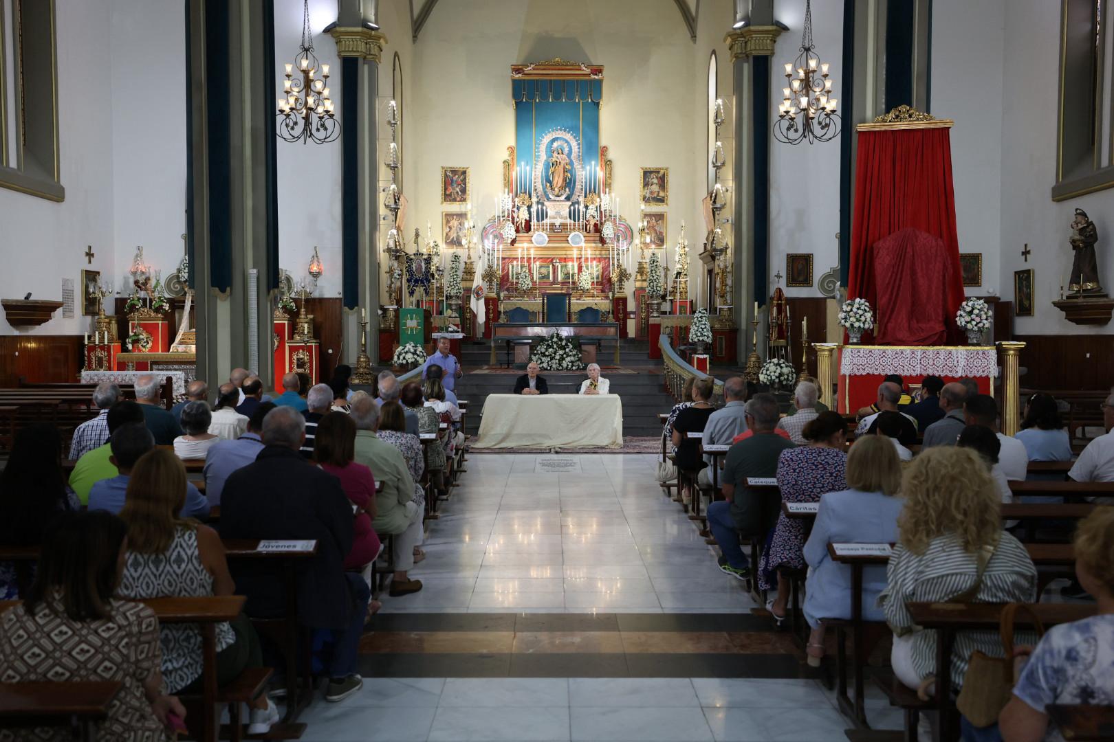 Dámaso dona una obra para la coronación de la Virgen de La Luz