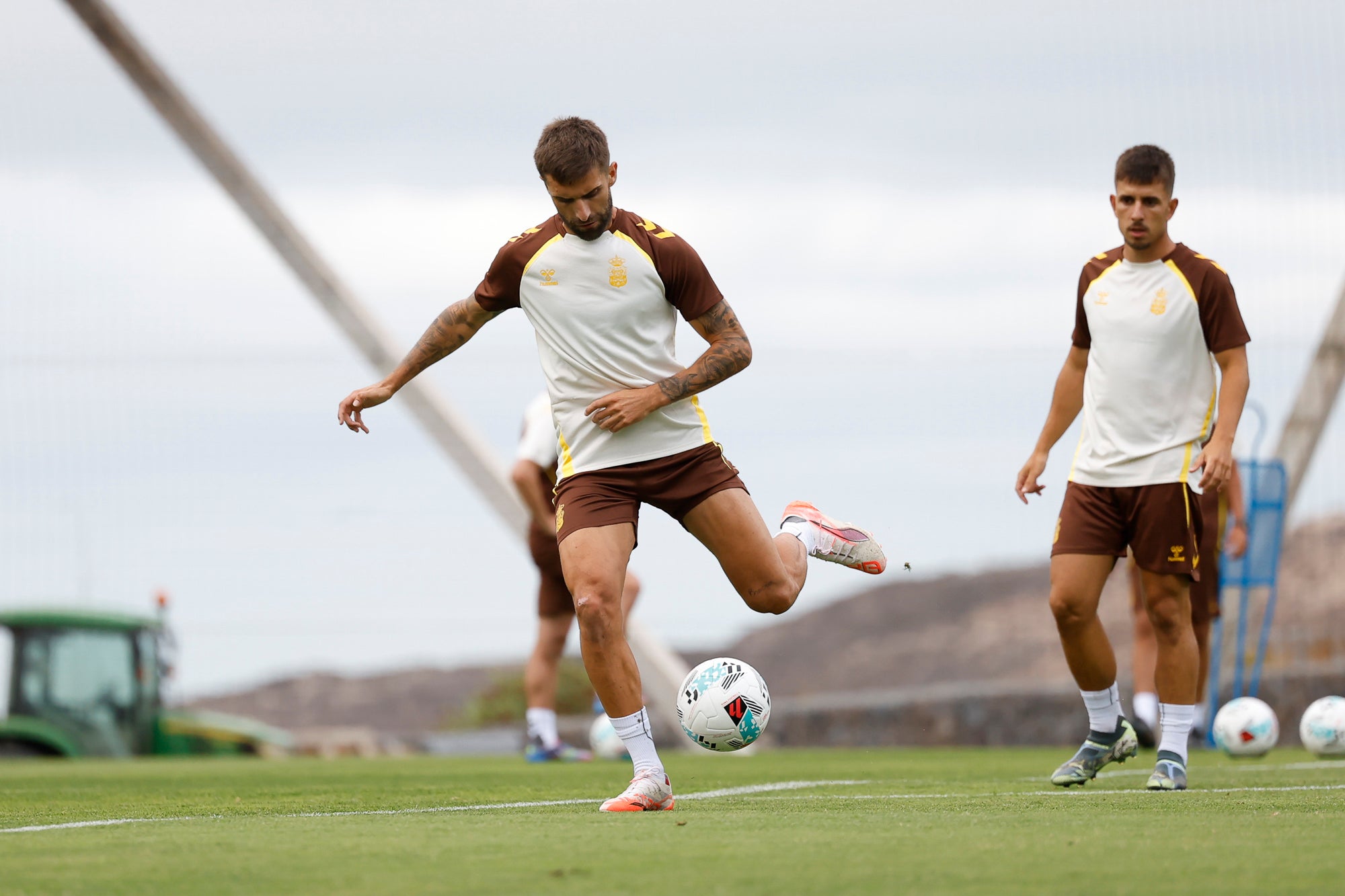 La UD Las Palmas ya suda en Barranco Seco